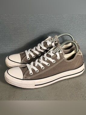 Converse Chuck Taylor All Star Low Gray Sneakers Women’s Size 9